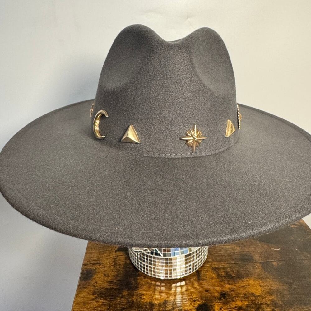 Anthropology GRAY Woven Ranch Faux Suede Hat W/ Gold Tone Pendants Boho - Picture 4 of 6